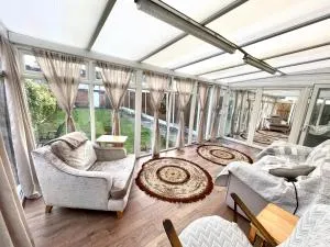 Surrey Street Retreat - Wallasey