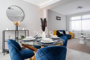 Stunning & Cozy Abode, Sleeps 5, Free Parking - Failsworth