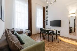 Gemini Apartments
