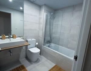 Oasis 325 - 2 bedroom with frontal sea and mountain view