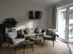 Modern bright apartment - 勒斯拉特