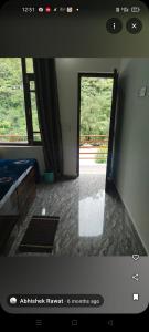 S R hotel