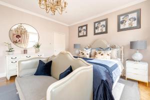 6 Bed Royal Buckingham Palace Mansion - 4-gwiazdkowe hotele w mieście Londyn