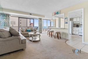 Ocean Front 2 Bedroom Condo at the Capri w Indoor and Outdoor Pool, Tennis Courts, Gym and more!