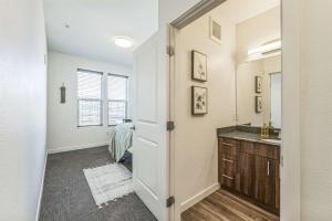 Cozy Stay by Clark Fork River and near DT