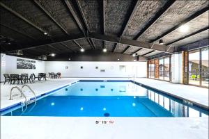 Roark A202, Indoor & Outdoor Pools, Fitness Center
