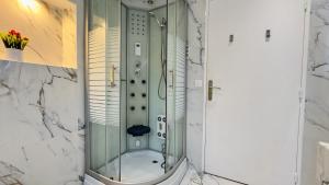 Maisons de vacances Villa du Parc - 8p - Disney & Luxury Outlet : photos des chambres
