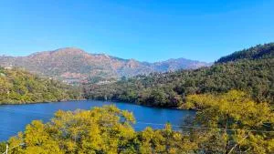 Happy Owls Lakeside Lodge - Haldwāni