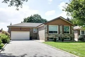 Comfy City Retreat , Seneca College, CMCC - Markham