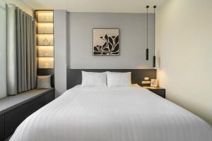 237 Thanh Nhan Studios