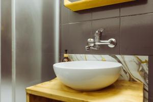 Rooftop Studio Nearby Stadium