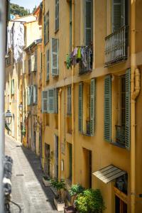 Évasion à Menton, vieille ville