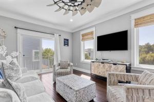 Spacious Inlet Beach Retreat with Shared Pool