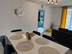 Appartement tout confort avec parking privé - Ponlat-Taillebourg