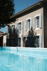 Maisons de vacances La maison du bonheur : Maison 5 Chambres