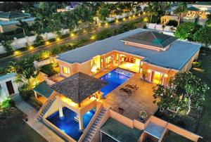 EPH Exclusive Private Home