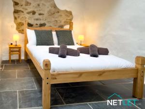 Ty Bedwen - Cosy Rural Retreat in St Davids