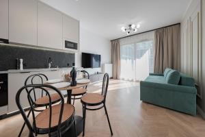 Hello Apartments Porto with private parking and fitness room