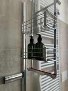 The VIEW - Spacious modern apt