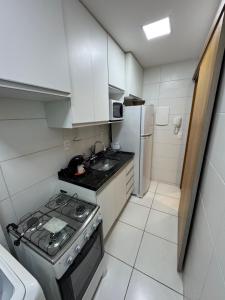 Apto Ed Wave, sol da manhã, andar alto, ótima localização