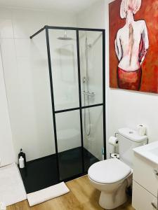 B&B / Chambres d'hotes Hote Labyrinthe lit 180 cm salle de bain, petit dej compris : photos des chambres