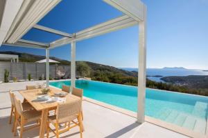 Aeri Villa Two - Elegant villa with spectacular sea view!