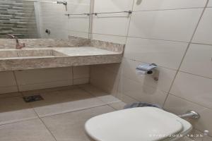 Excelente casa dois pavimentos