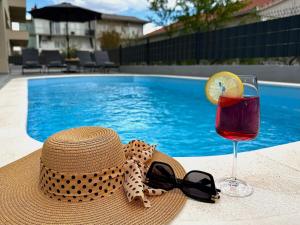 Moonlight Luxury Apartment with Private Pool