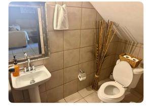 -Casita Esterito- Cerca del Malecón-3 BLOCKS OF THE BOARDWALK