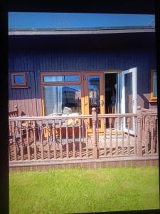 2 bed seaside holiday Chalet