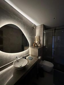 Luxury 3BR Retreat I Sunny Views