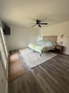 Wild and Free! Lakefront Oasis on Great Creek! - Littleton