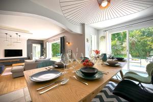 Villas La Celeste-Villa standing avec piscine et jardin : photos des chambres