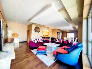 Artistic penthouse with amazing JBR Beach and sea view