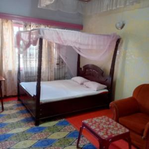 Riversand Hotel, rooms with lake views,WI FI & balcony