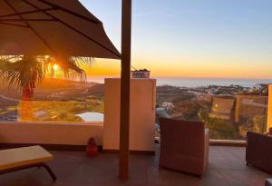 South Facing Apartment with Ample Sun Terrace & Panoramic Views