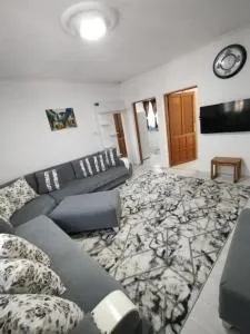 DENİZE 40m DSI TMO Kamp yanı , AİLE İÇİN UYGUN Alkolsüz, 2 klima - 奥兹德雷