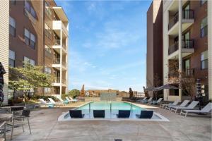 Apartment in Midtown