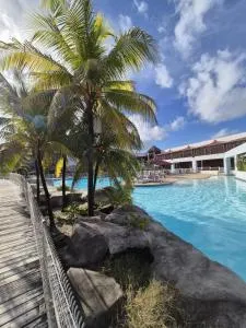 Charmant T2 avec terrasse - Résidence Manganao - 圣弗朗索瓦