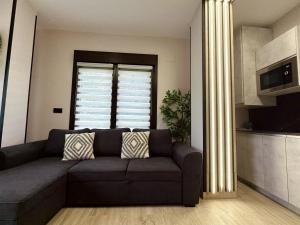 Flower Deluxe Bajo con Jardin 6083