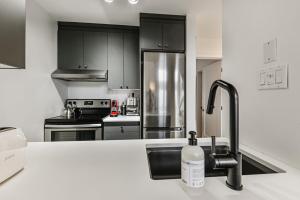 Scenic Condo Overlooking Mont Tremblant and the Lake