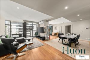 Penthouse style 4brmx4bath apt