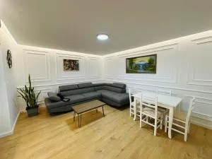 Lapi Guest House Korca - Bilisht