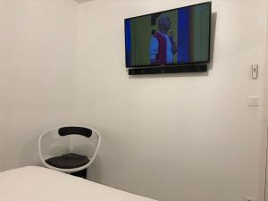 Appartements Appart-hotel61 OFFRE D-OUVERTURE Au pied de tous commerces & commodites ainsi que marche mercredi & samedi : photos des chambres
