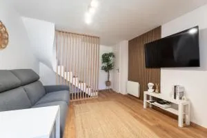 Maison de ville en triplex pour 6 personnes près de Disney et Paris - 谢西