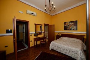 Triple Room room in Hotel Amadeus