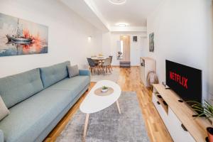 StayLux Balcony and Free Parking Apartment Near Lake and Old Town