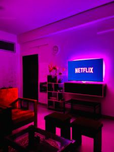 Raga Homestay- Purple Retreat- 2BHK Apartment