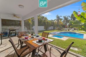 La Puntilla - Villas with Gated Beach Access