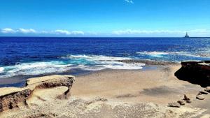 Junto al Mar 1
